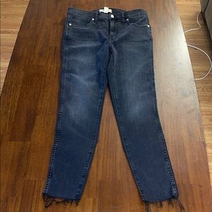 Madewell Ladies 10-inches High-Rise Skinny Crop raw hem jeans. Size 29T. NWT